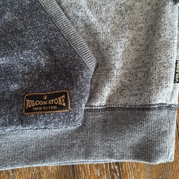 Volcom Blue Two Toned Hooded Men’s Sweatshirt Size L - Picture 7 of 10